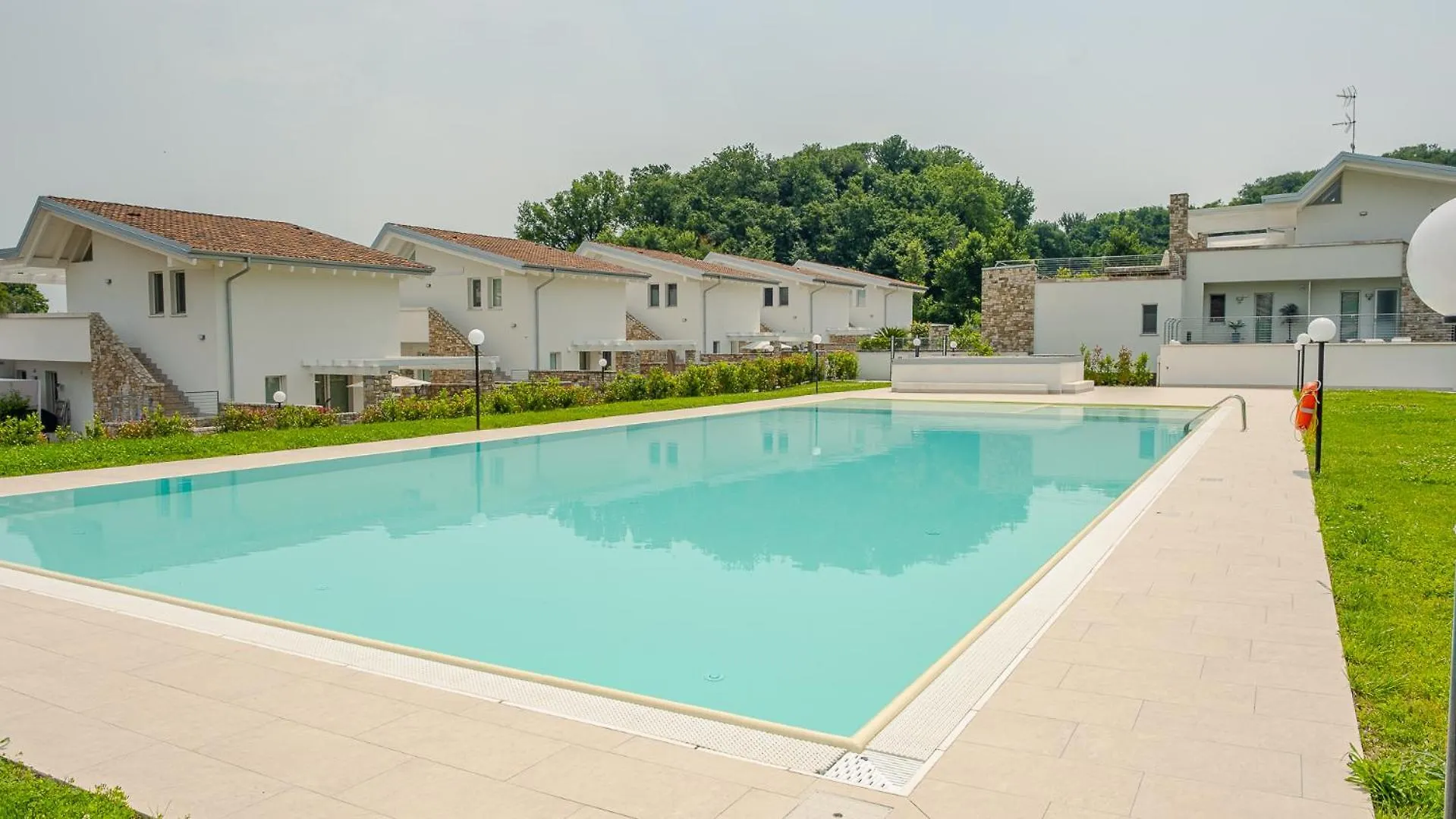 Il Vento Del Sud - Italian Homing Apartment Padenghe sul Garda Italy